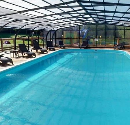 Camping Les Vernieres 拉布尔布勒 外观 照片